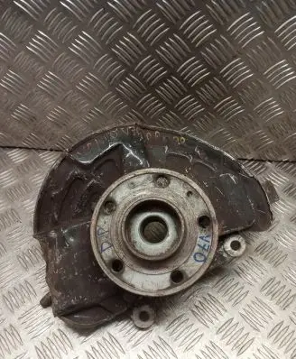 Volvo V70 Front wheel hub