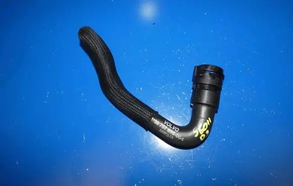 Volvo S60 Engine coolant pipe/hose 30757896