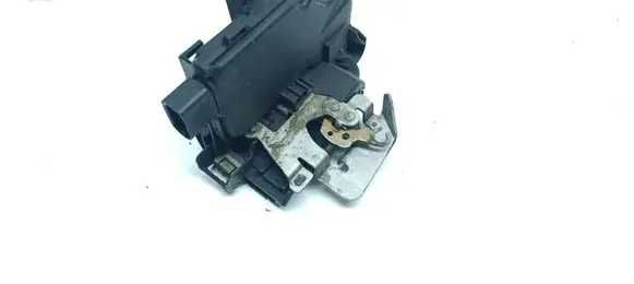 Audi A6 S6 C5 4B Front door lock PA6630GF