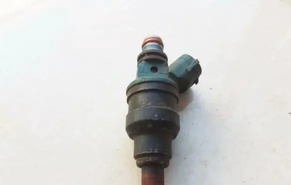 Mazda 626 Fuel injector INP480 INP-480