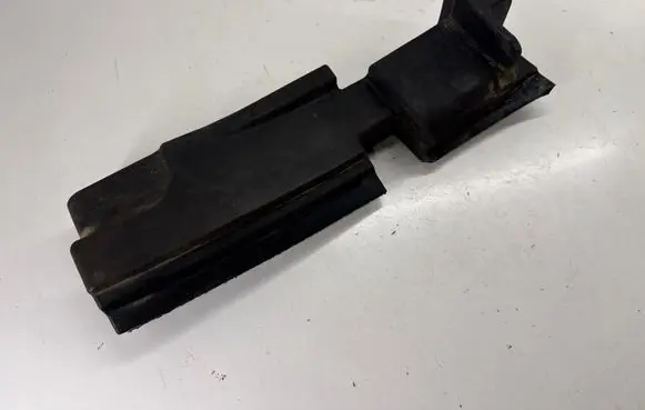 Alfa Romeo Stelvio Fender foam support/seal 50557575 50553163 50548763