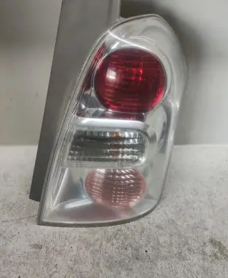 Toyota Corolla Verso AR10 Rear/tail lights