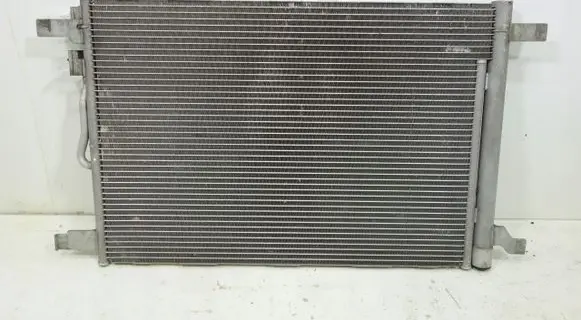 Volkswagen Golf VII Intercooler radiator 5Q0816411AB