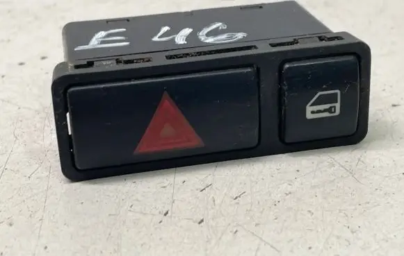 BMW 3 E46 Hazard light switch 61318368920 8368920