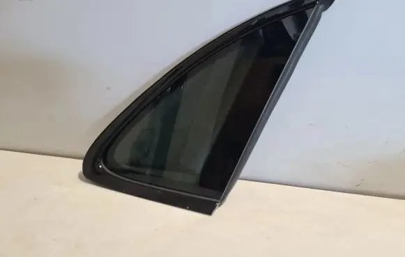 Porsche Macan (95B) Rear side window 95B845298XR