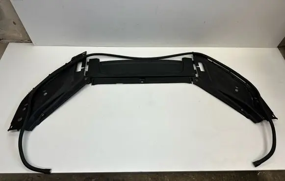 Volvo XC90 Radiator trim 31383508 31442734 31442733