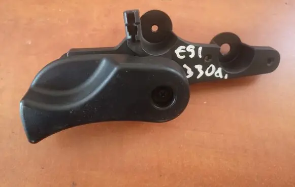 BMW 3 E90 E91 Engine bonnet (hood) release handle 7071708