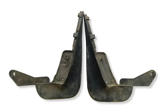 Volkswagen PASSAT B5 Front mudguard 3B0075111B