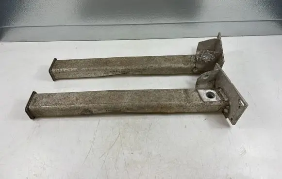 Peugeot 3008 I Front bumper shock/impact absorber 
