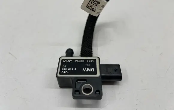 Mini Clubman F54 Exhaust gas pressure sensor 8570686