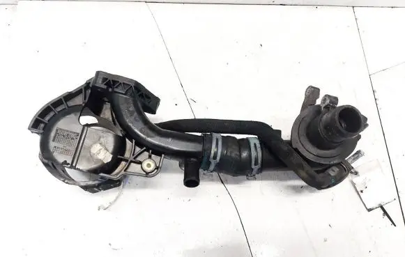 Mercedes-Benz E W212 Engine coolant pipe/hose A6512000615