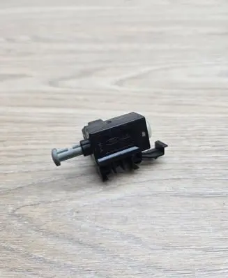 Volvo V70 Clutch pedal sensor 6G9T11A152AA