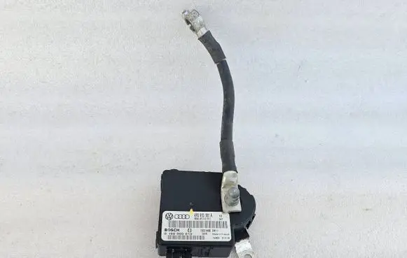 Audi A6 S6 C6 4F Power management control unit 4F0915181A 15001A8B