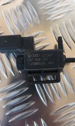 Volkswagen Golf IV Turbo solenoid valve 037906283C 72288006