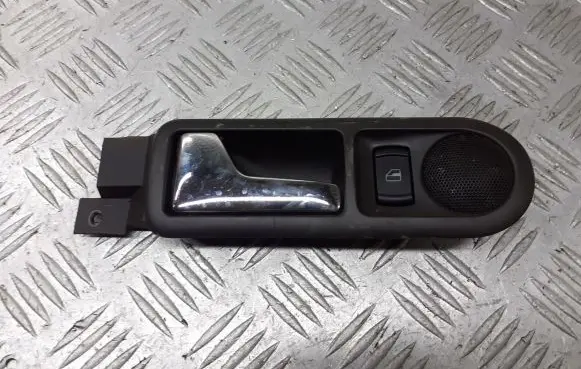 Volkswagen PASSAT B5 Rear door interior handle trim 3B0839113