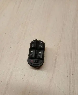 Ford Mondeo MK II Electric window control switch 03161700
