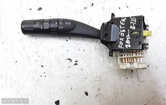 Subaru Forester SH Indicator stalk 17A0895