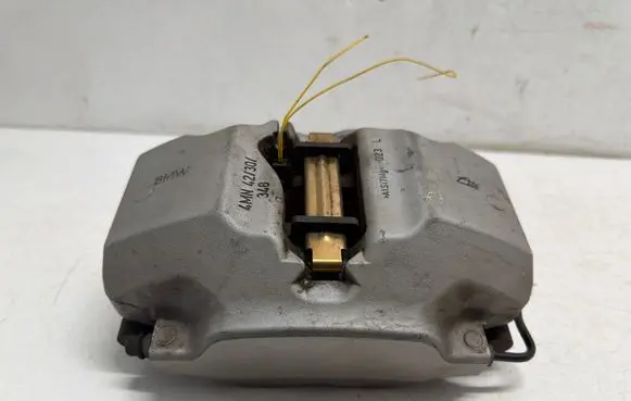BMW i4 Front brake caliper 688583902