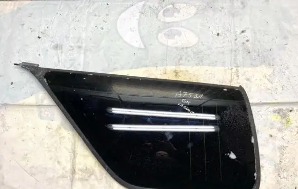 Renault Laguna I Rear side window 43r005223 43r-005223