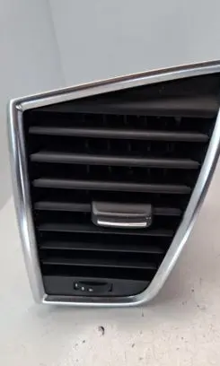Audi Q5 SQ5 Dashboard side air vent grill/cover trim 8R2820902C
