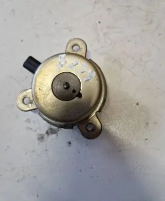 Ford Focus Camshaft vanos timing valve CM5G6M280FA C115C
