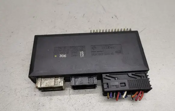 BMW 5 E39 Comfort/convenience module 8372141 61358372141