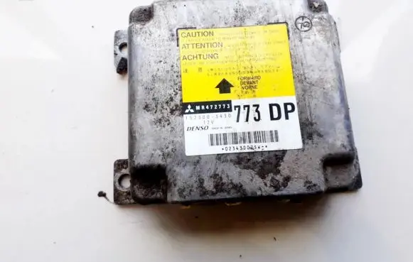 Mitsubishi Pajero Airbag control unit/module mr472773 152300-3430