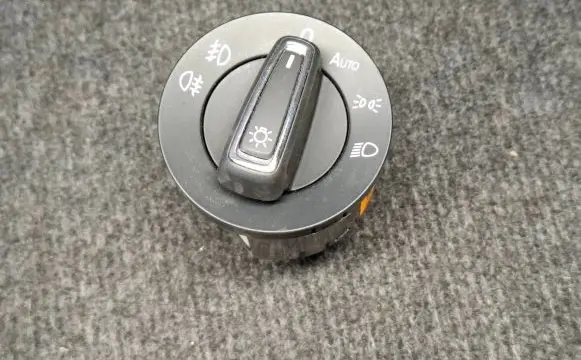 Light switch