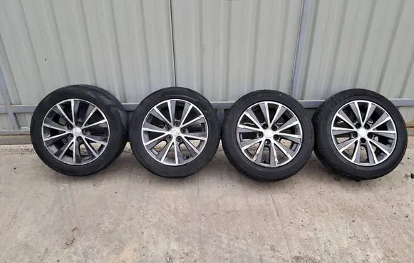 Peugeot 308 R16 alloy rim 9677989677