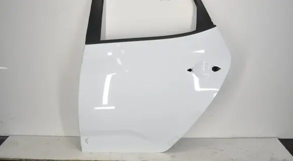 KIA Venga Rear door