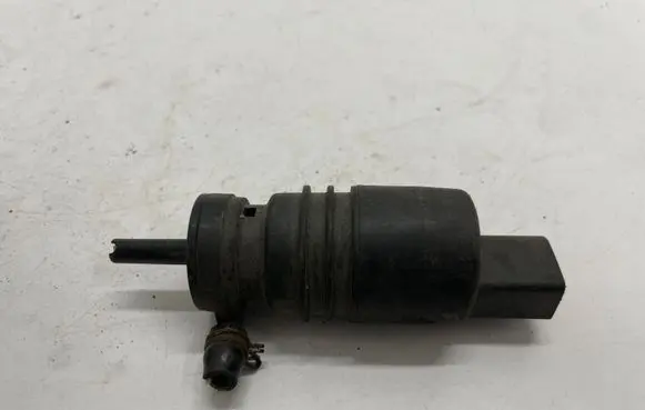 Mercedes-Benz C W204 Windscreen/windshield washer pump