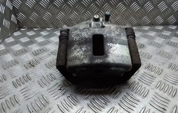 Nissan Primera Front brake caliper