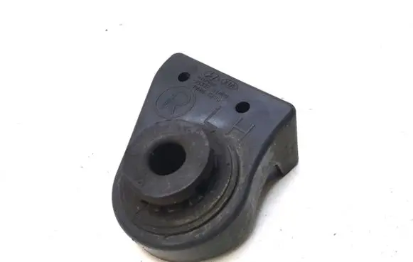 Hyundai Santa Fe Radiator mount bracket 25332S1000