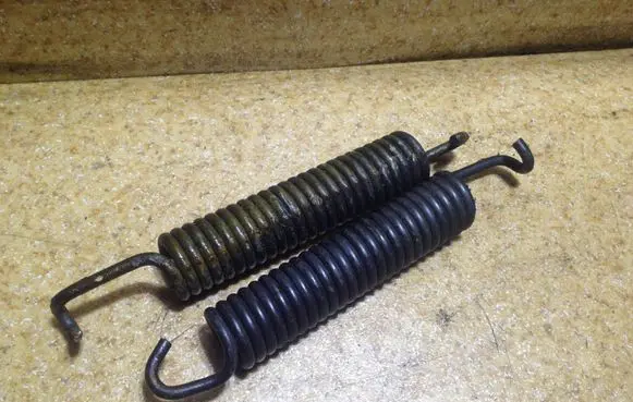 Mercedes-Benz SL R129 Tailgate/trunk/boot tension spring