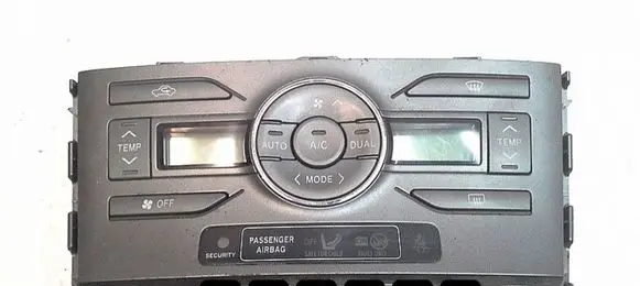 Toyota Auris 150 Climate control unit 55900-02231