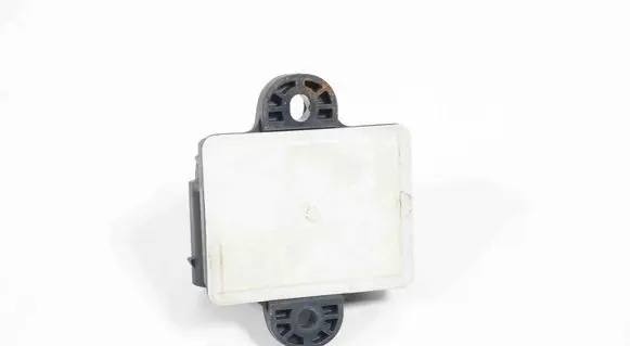 Mercedes-Benz E C207 W207 Glow plug pre-heat relay 0552120204 A6519005502