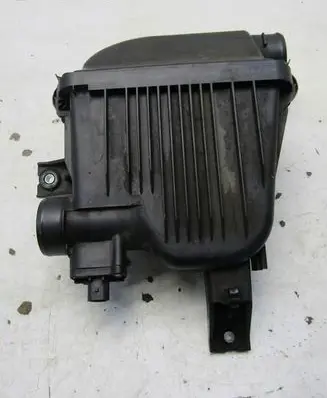 Suzuki Swift III Air filter box KRIS235789