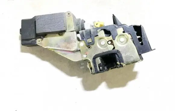 Mitsubishi Space Star Front door lock