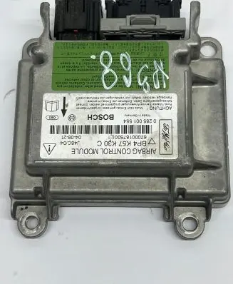 Mazda 3 I Airbag control unit/module 0285001554