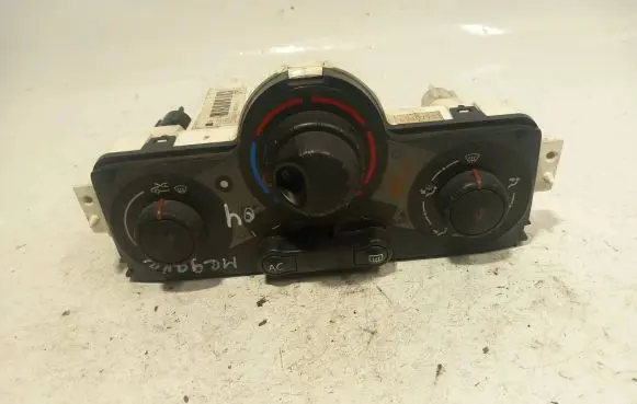 Renault Megane II Climate control unit F666445V 69420001 2D581G