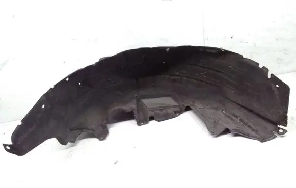 Rear arch fender liner splash guards