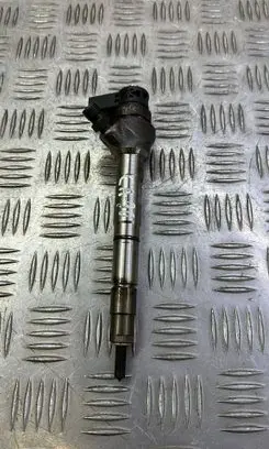 Audi A3 S3 8V Fuel injector 04L130277AD 8R8EBS8 0445110473
