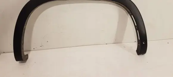 Volkswagen Amarok Front arch trim 