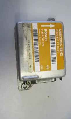 Mercedes-Benz E W124 Airbag control unit/module 0285001078