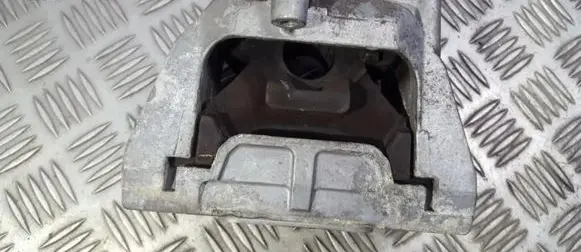 Volkswagen Golf V Engine mount bracket 0199262 BLAU-HM341