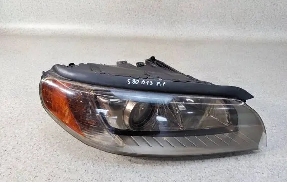 Volvo S80 Headlight/headlamp 31353321