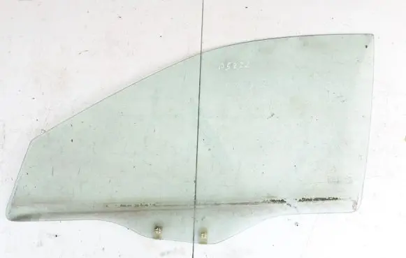 Mitsubishi Galant Front door window glass four-door