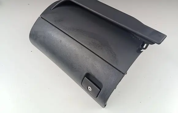 Seat Toledo II (1M) Glove box 1M1857104A 1M1857103