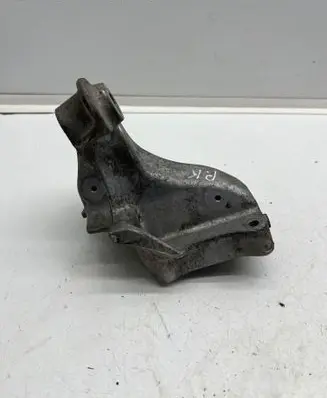 Mercedes-Benz Vito Viano W447 Engine mounting bracket A6542230304