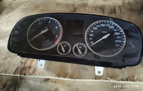 Renault Laguna III Speedometer (instrument cluster) 250450036R